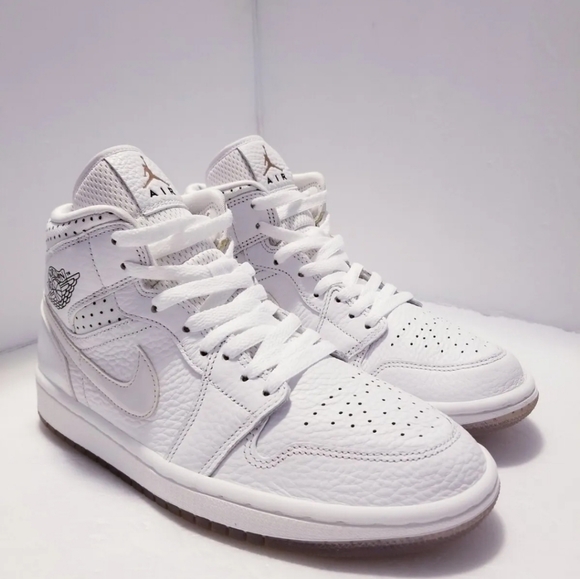 Air Jordan 1 Mid Wmn Nos Differences Nous Unissent White CI9100-100 Shoes Sz 8.5 - Picture 5 of 13